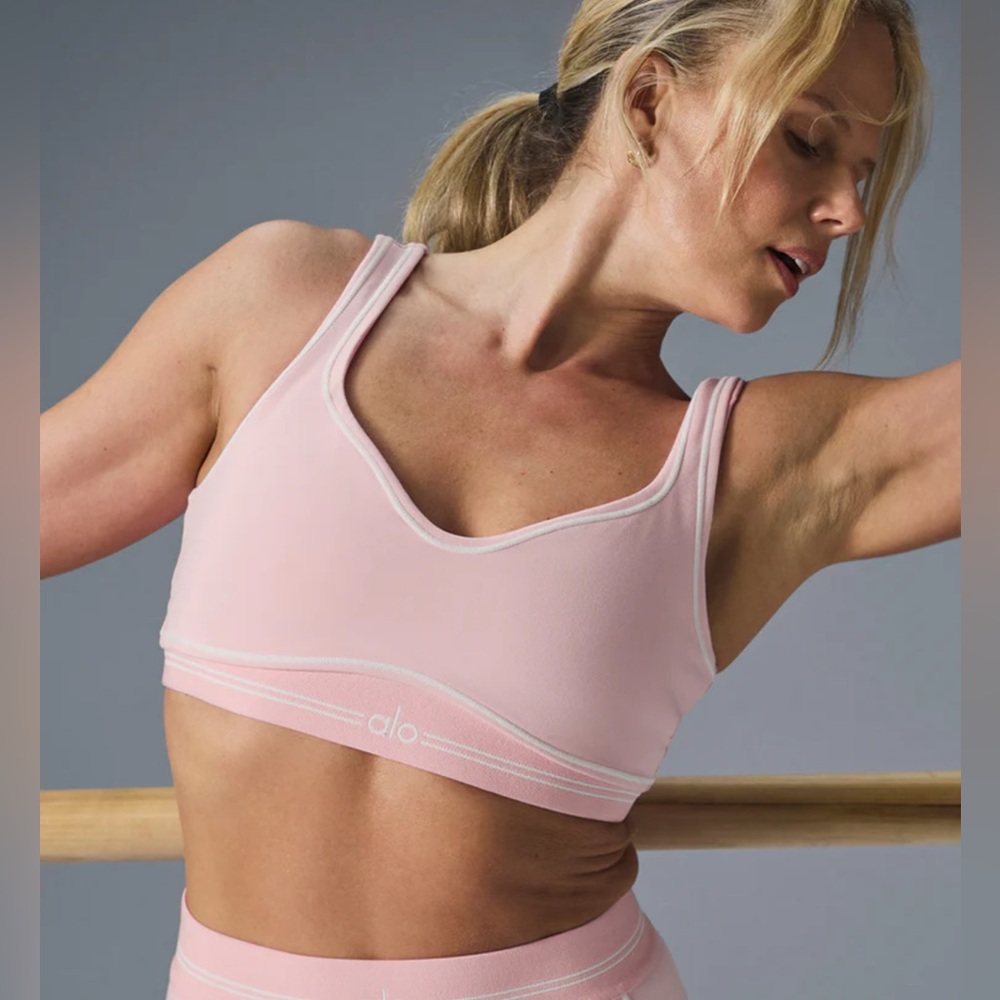 Alo Airbrush bra top heartthrob